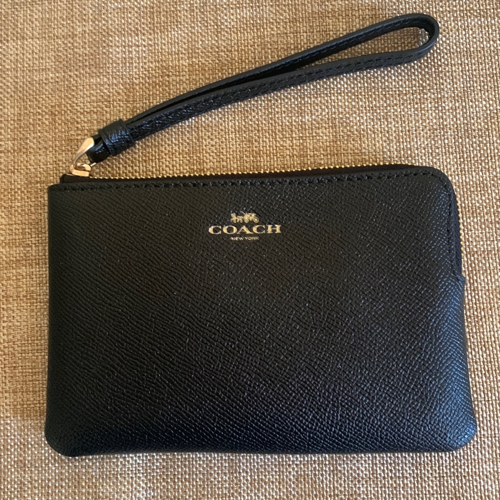 COACH BLACK LEATHER WRISTLET